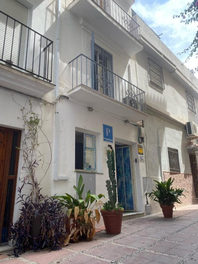 Hostal The Monkey Room ماربيا المظهر الخارجي الصورة